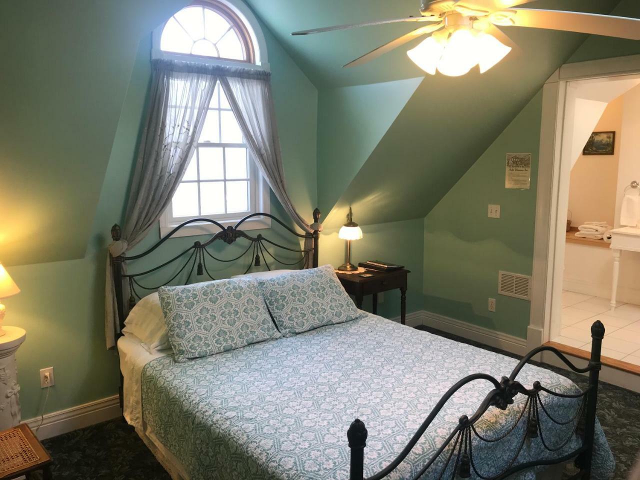 Andor Wenneson Historic Inn Peterson المظهر الخارجي الصورة